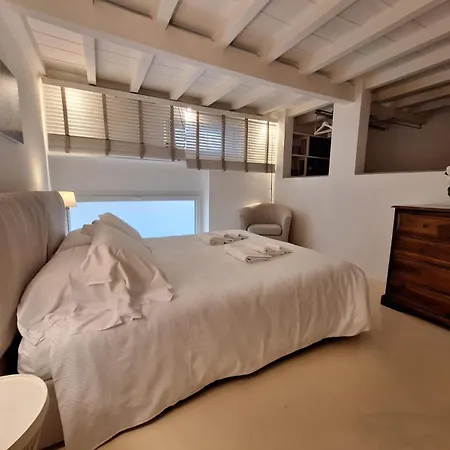 Apartment Cozy & Charming Florentine Hideaway By Oteego Florence