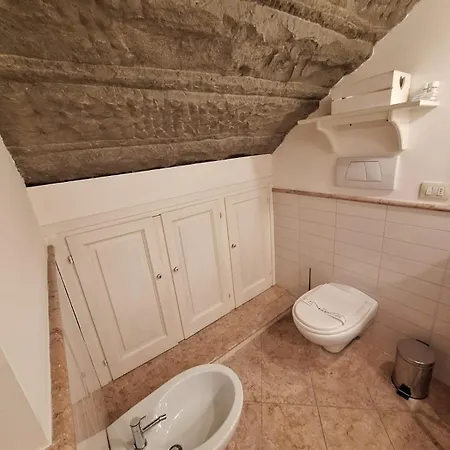 Cozy & Charming Florentine Hideaway By Oteego * Florence