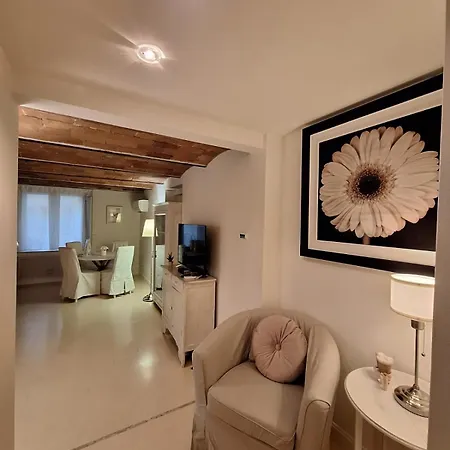 Appartement Cozy & Charming Florentine Hideaway By Oteego *