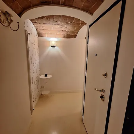 Apartment Cozy & Charming Florentine Hideaway By Oteego Florence