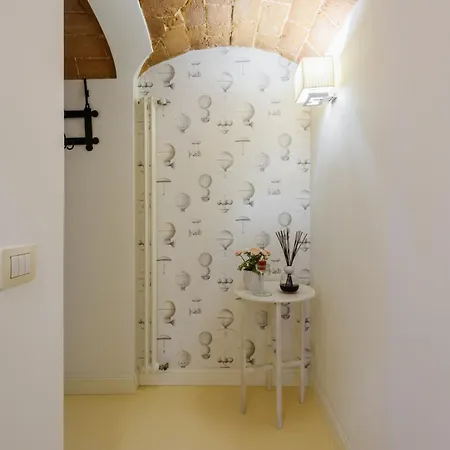 Apartment Cozy & Charming Florentine Hideaway By Oteego *